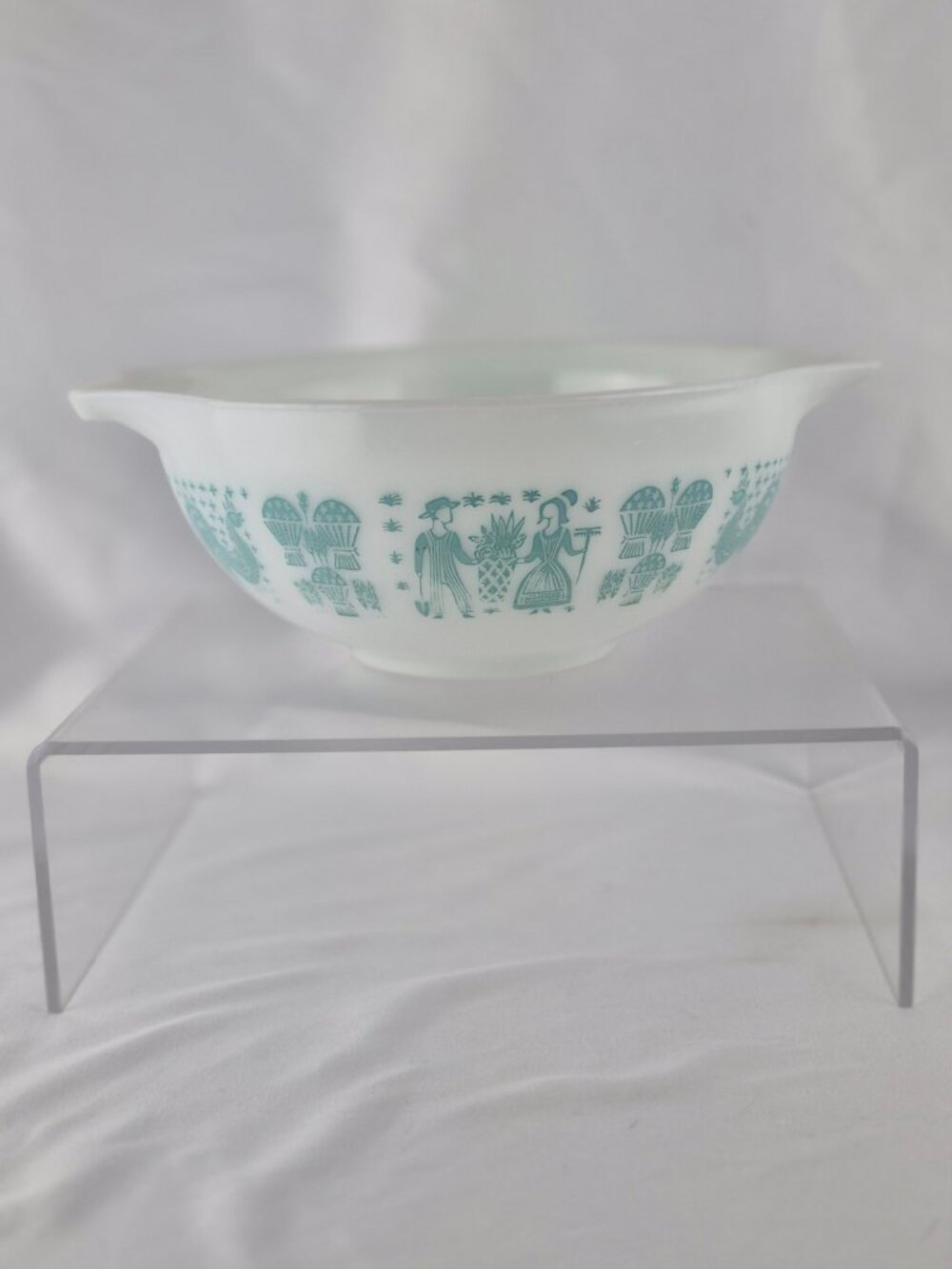 Vintage Pyrex 443 2.5 Quart Amish Butter Print Cinderella Style Bowl